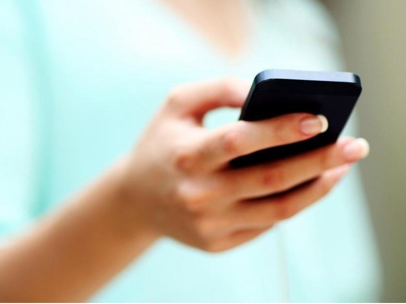 How too much screen time is affecting your mental and physical health 3